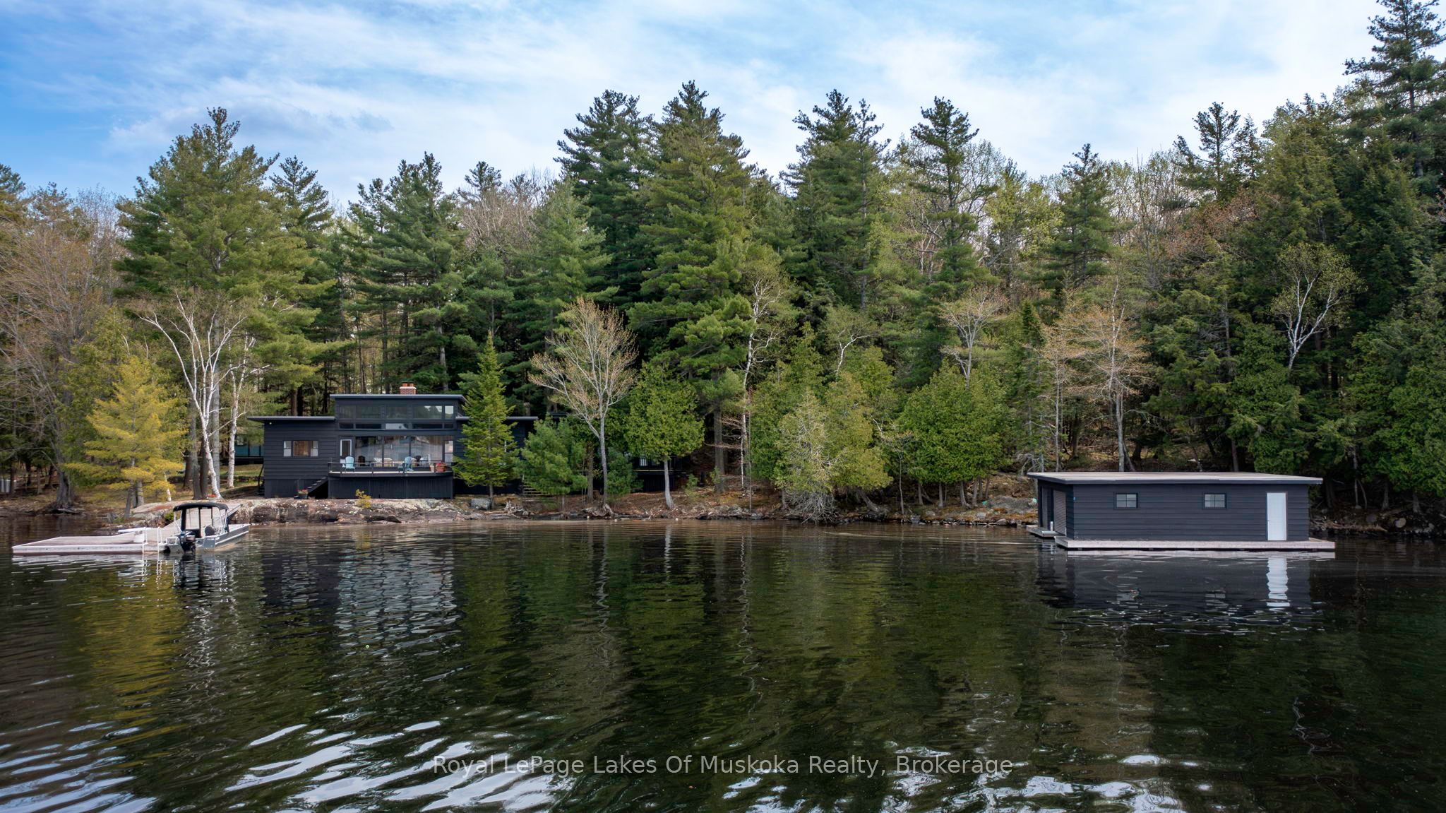 2 R 8 North Bohemia Island, Muskoka Lakes, ON P0B 1P0