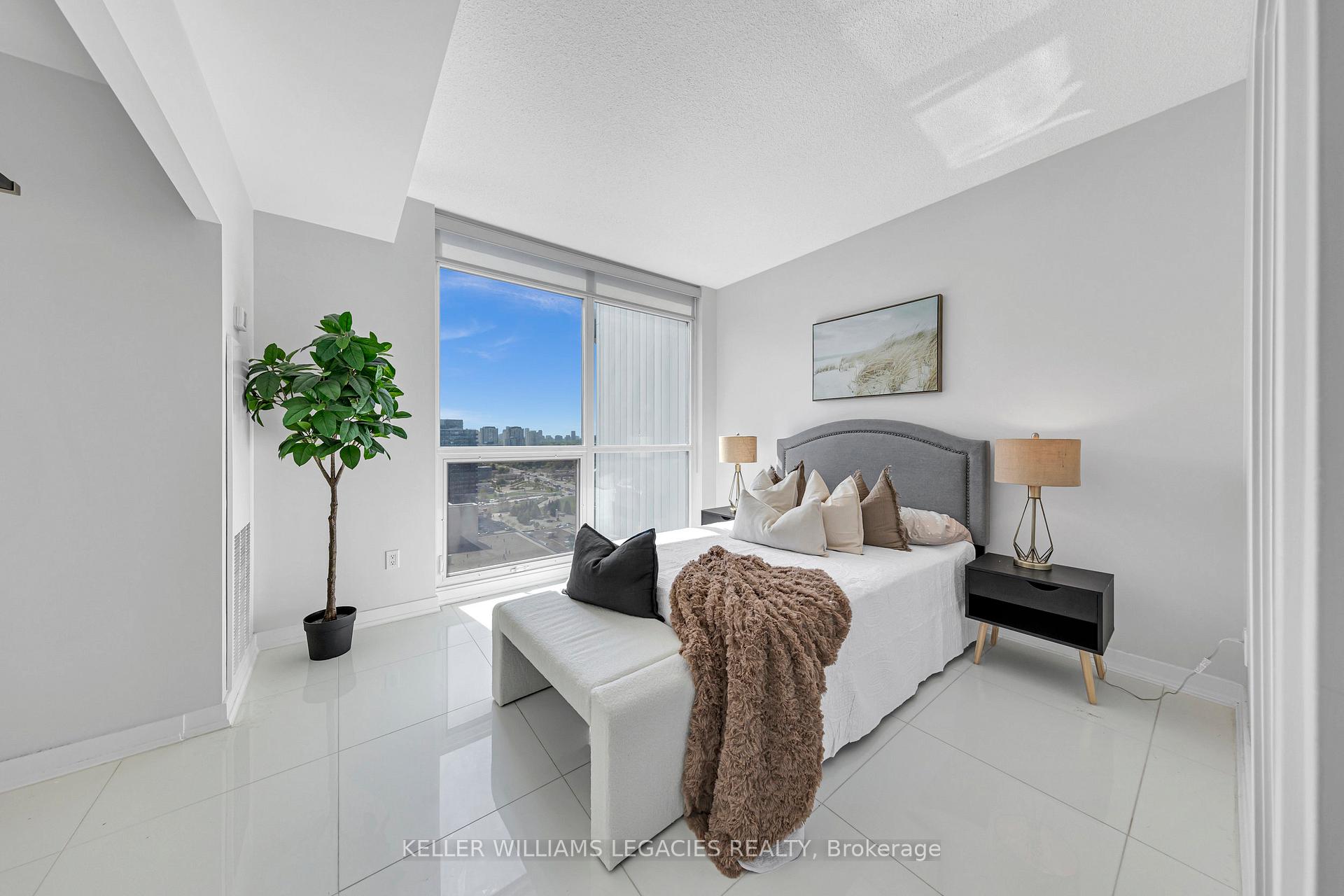 3 Bedrooms Condo at 29 Singer, Toronto For sale