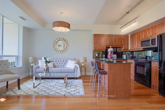 1105 Leslie Street, #306