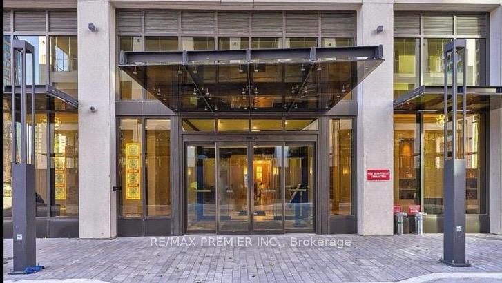 2 Bedrooms Condo at 36 Elm,  Mississauga For sale