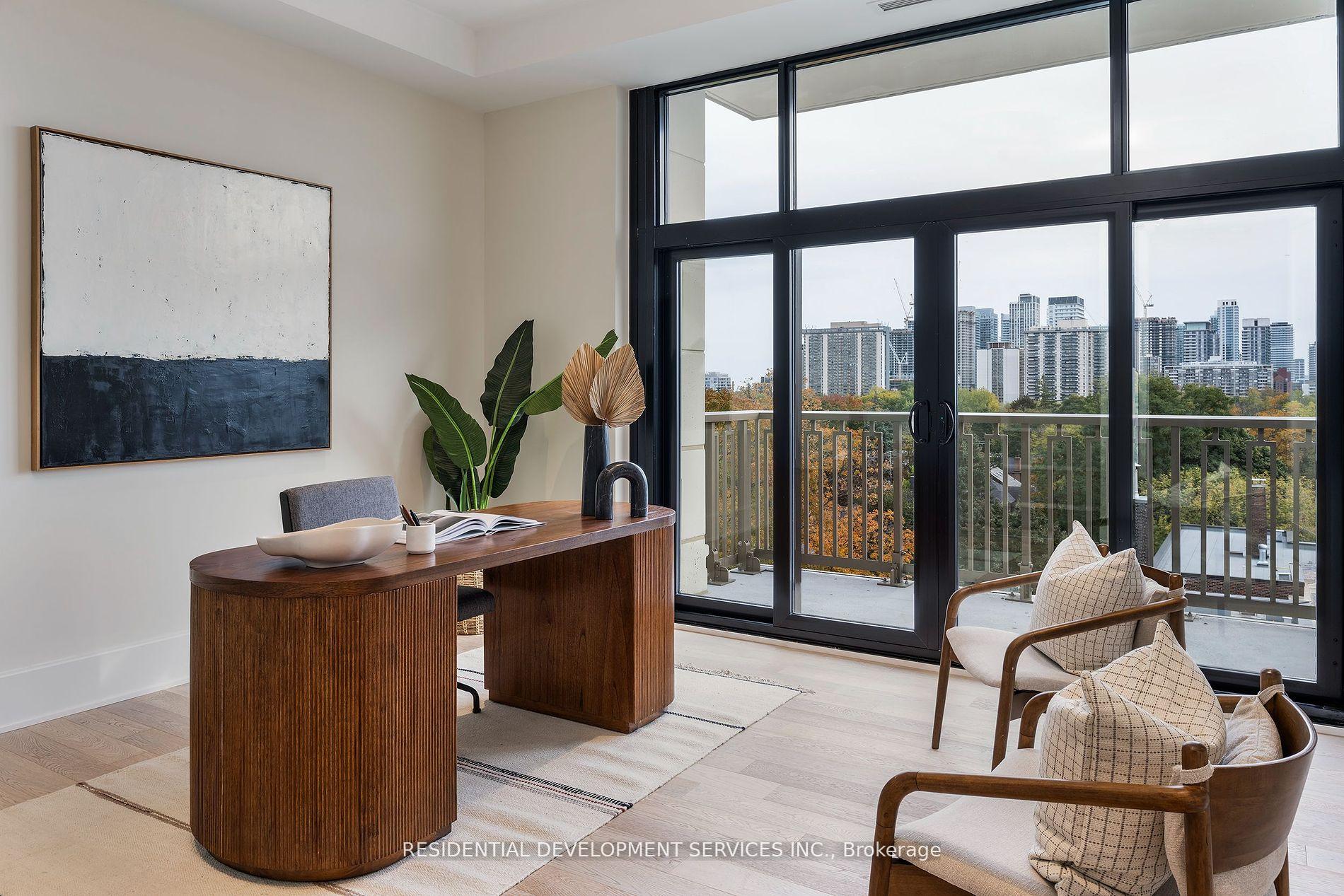 3 Bedrooms Condo at 1 Strathgowan,  Toronto For sale