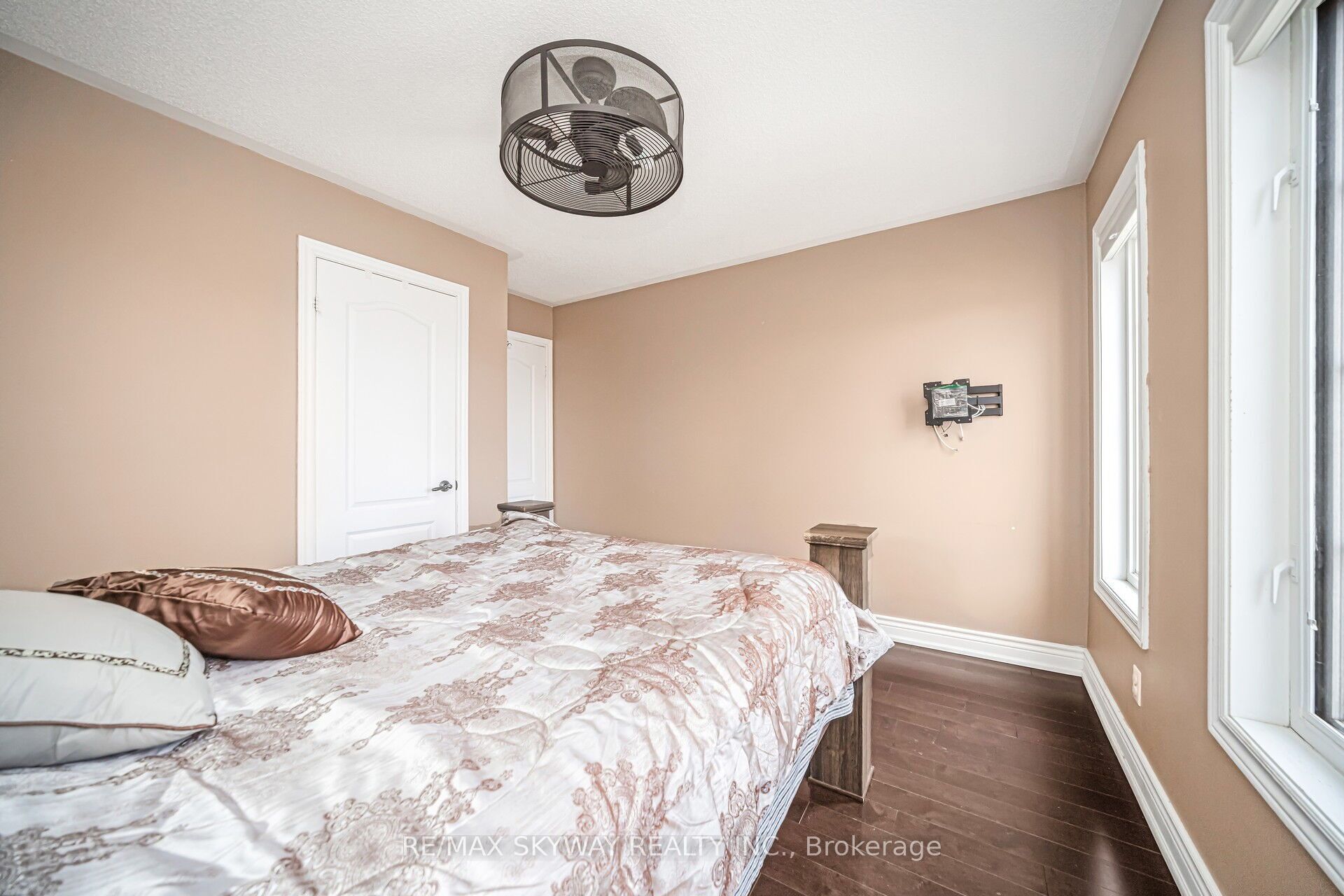 22 Callaghan Crescent, Halton Hills, ON L7G 6A5