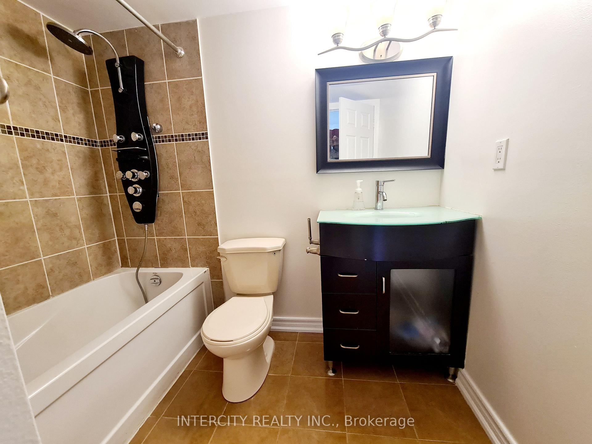 2 Bedrooms Condo at 3077 Weston, Toronto For sale