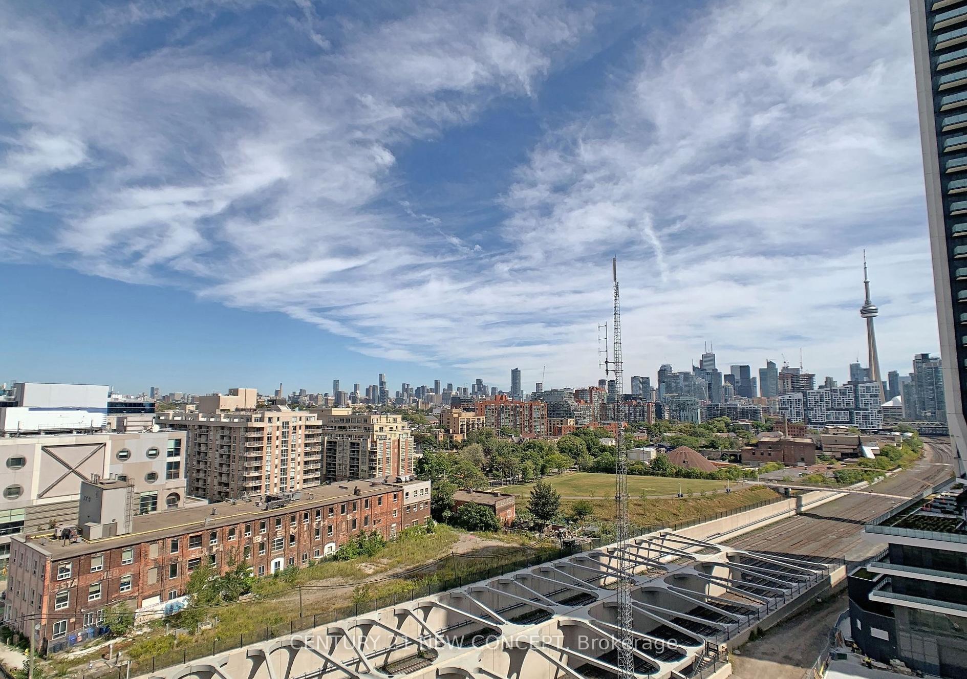2 Bedrooms Condo at 19 Western Battery, Toronto For sale