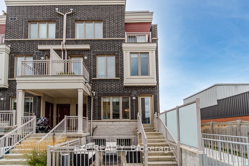 90 Eastwood Park
