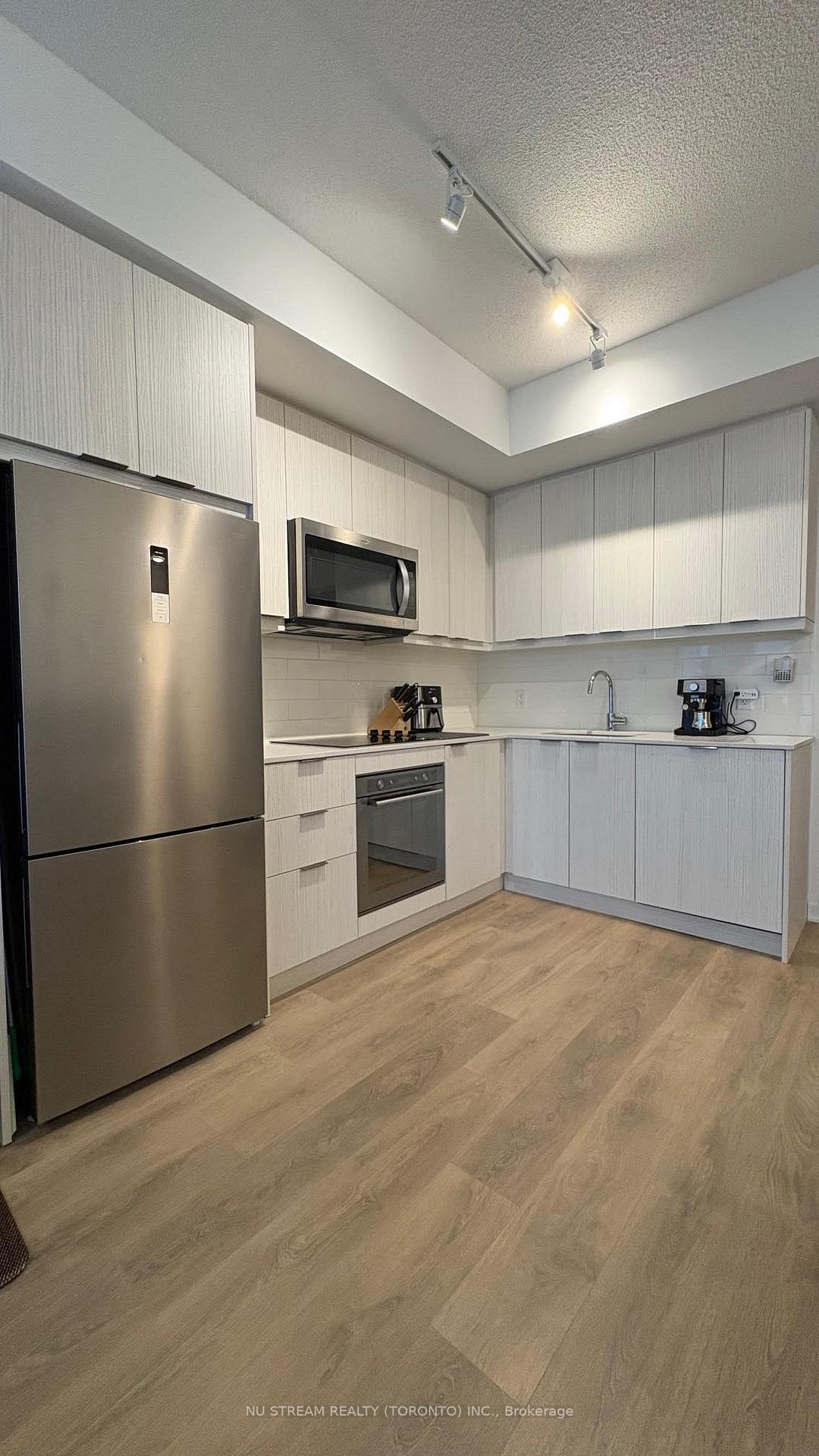 1 Bedroom Condo at 38 Forest Manor,  Toronto For sale
