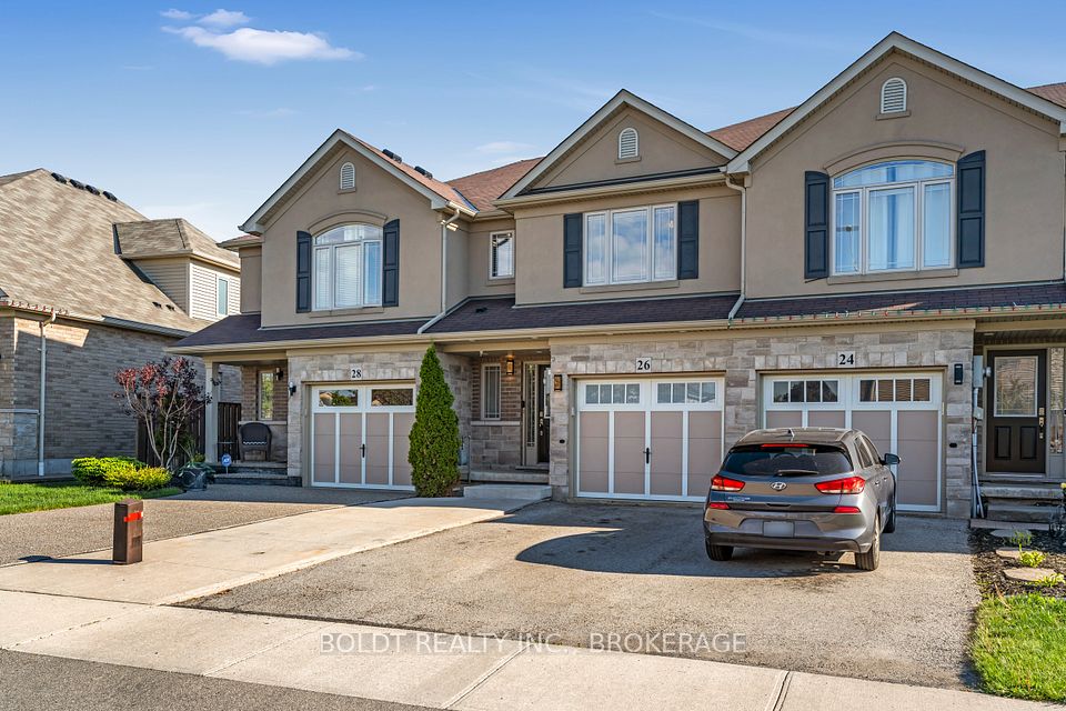 26 Dulgaren Street, Hamilton, ON L8W 3Y8