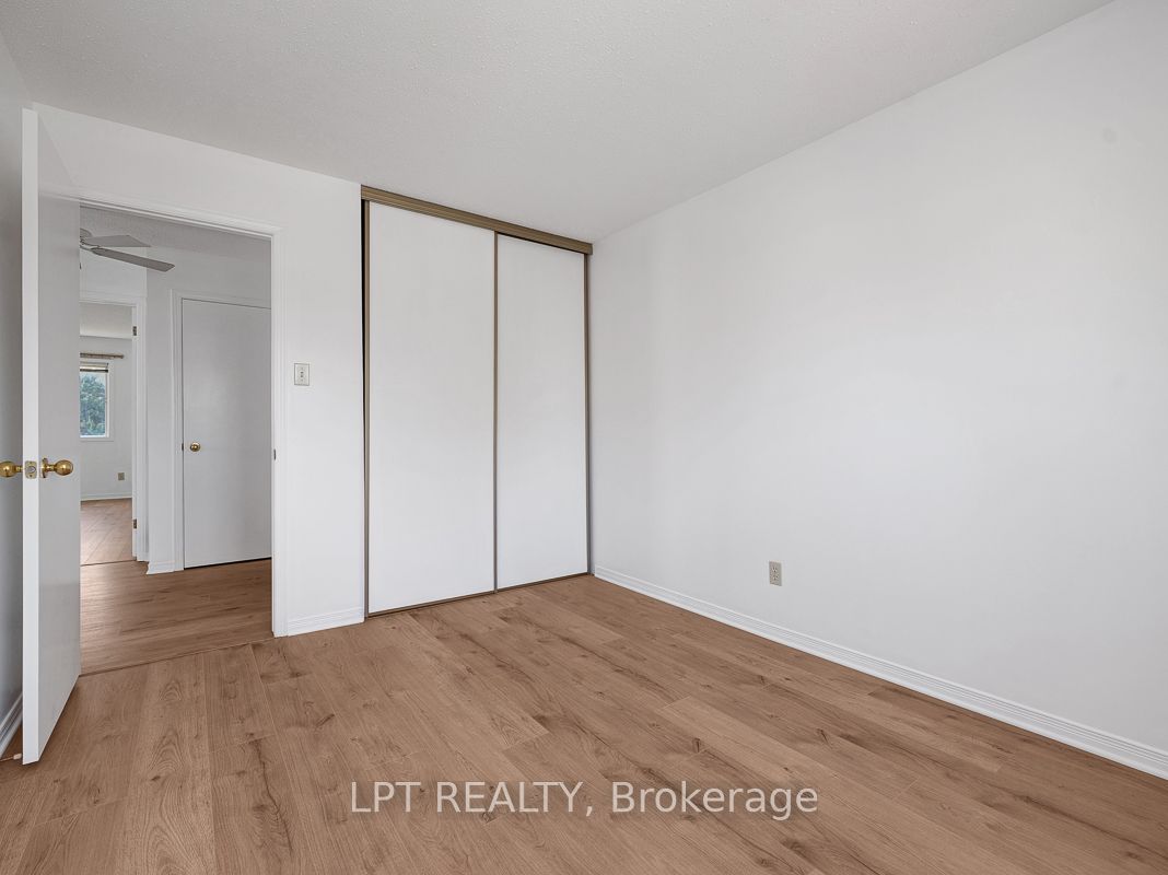 83 Langstrom Crescent
