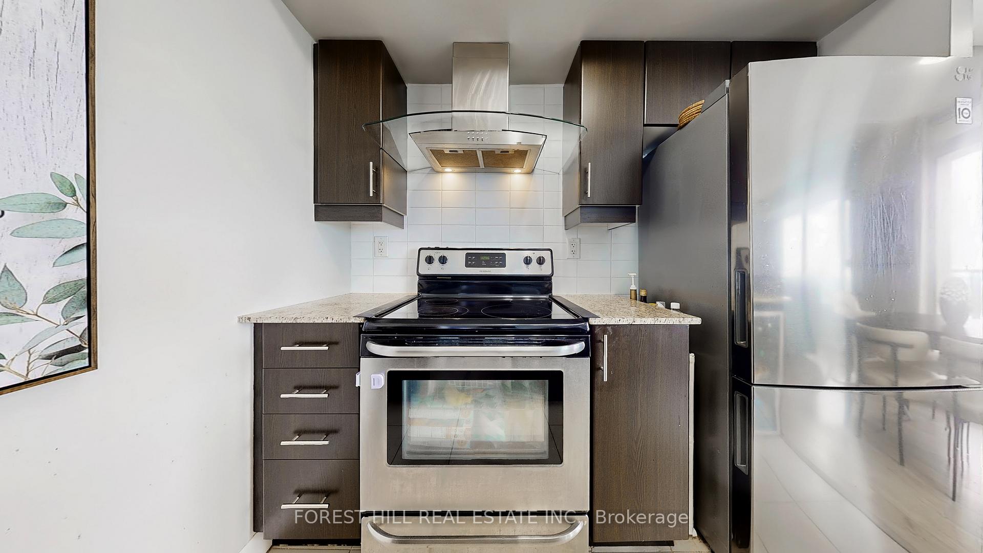 2 Bedrooms Condo at 190 Borough, Toronto For sale