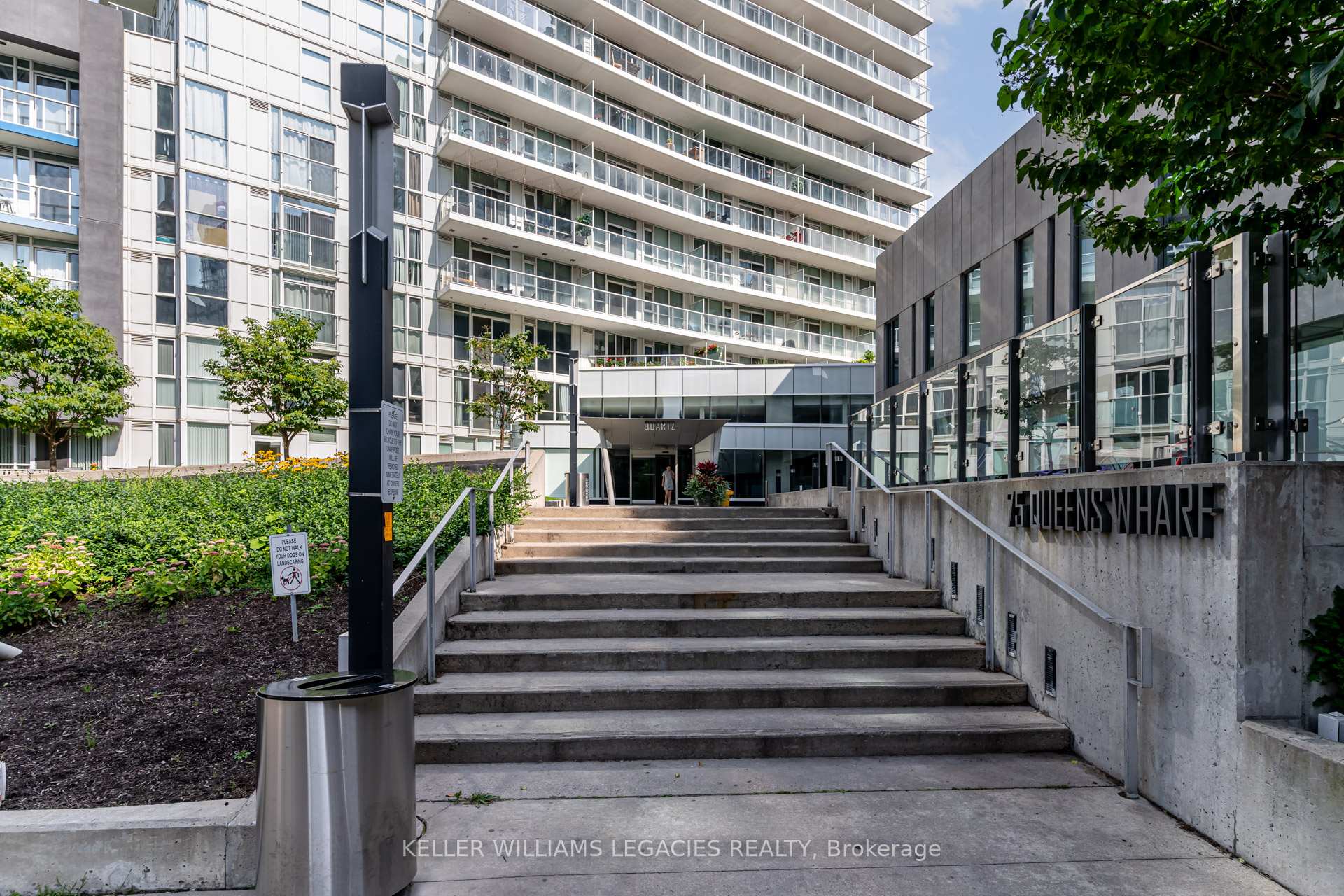 1 Bedroom Condo at 75 Queen’s Wharf,  Toronto For sale