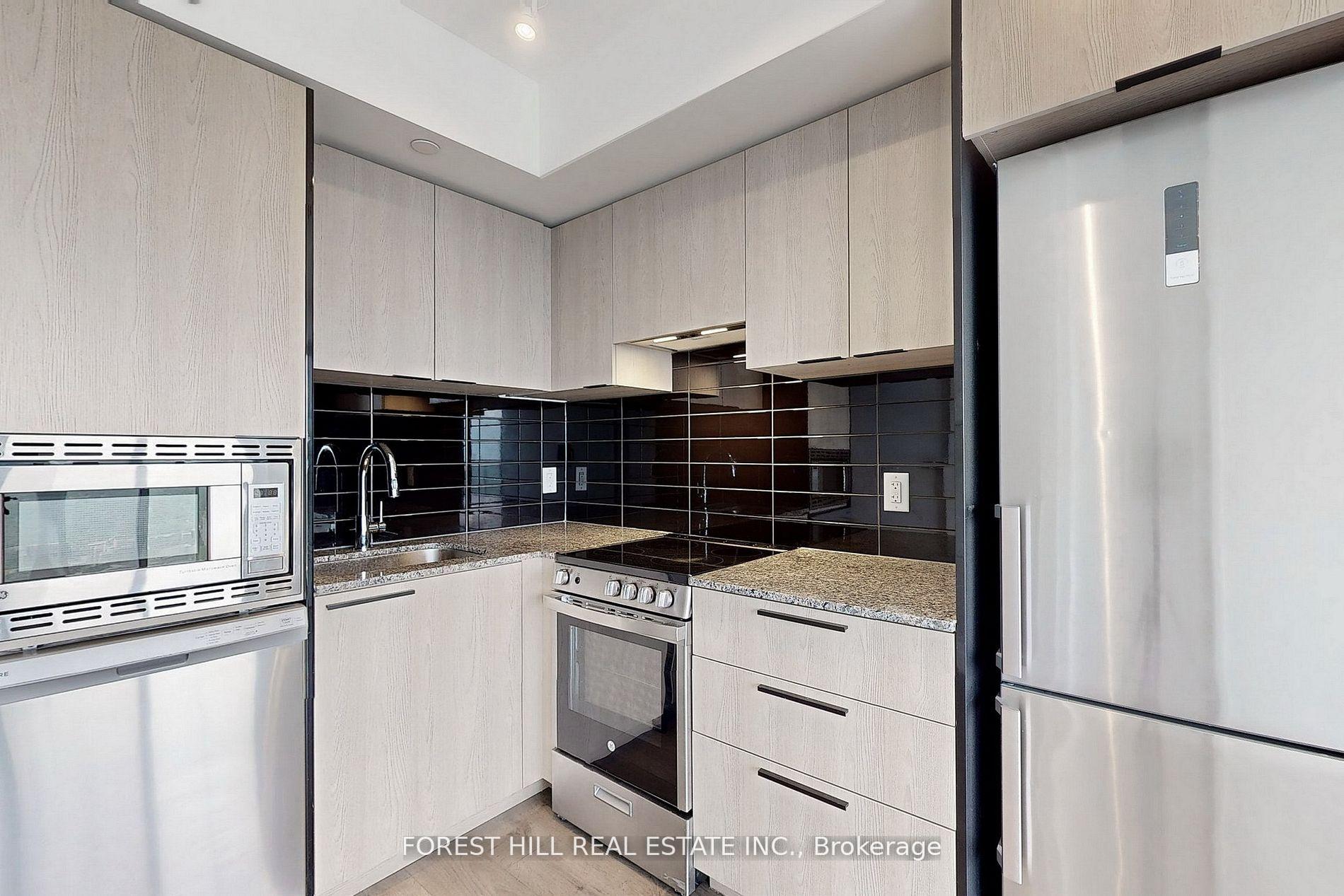2 Bedrooms Condo at 501 Yonge,  Toronto For sale
