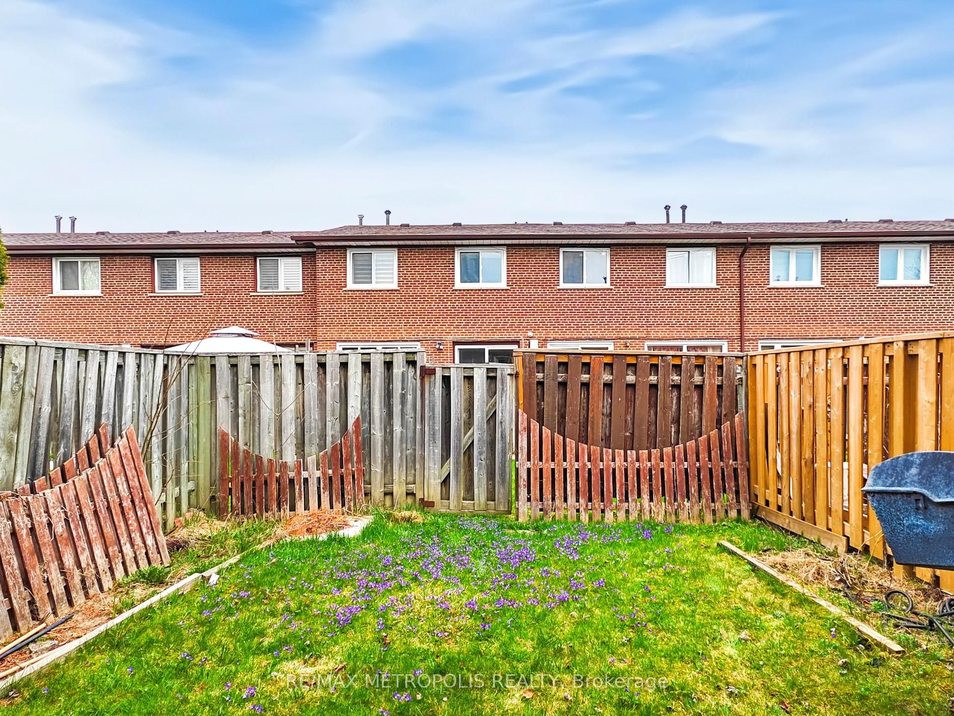 7033 Netherbrae Road, #8