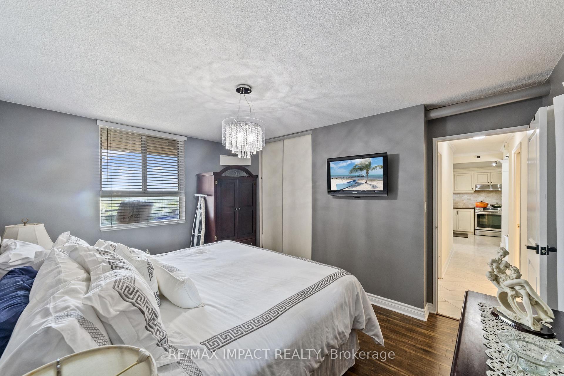 2 Bedrooms Condo at 234 Albion, Toronto For sale