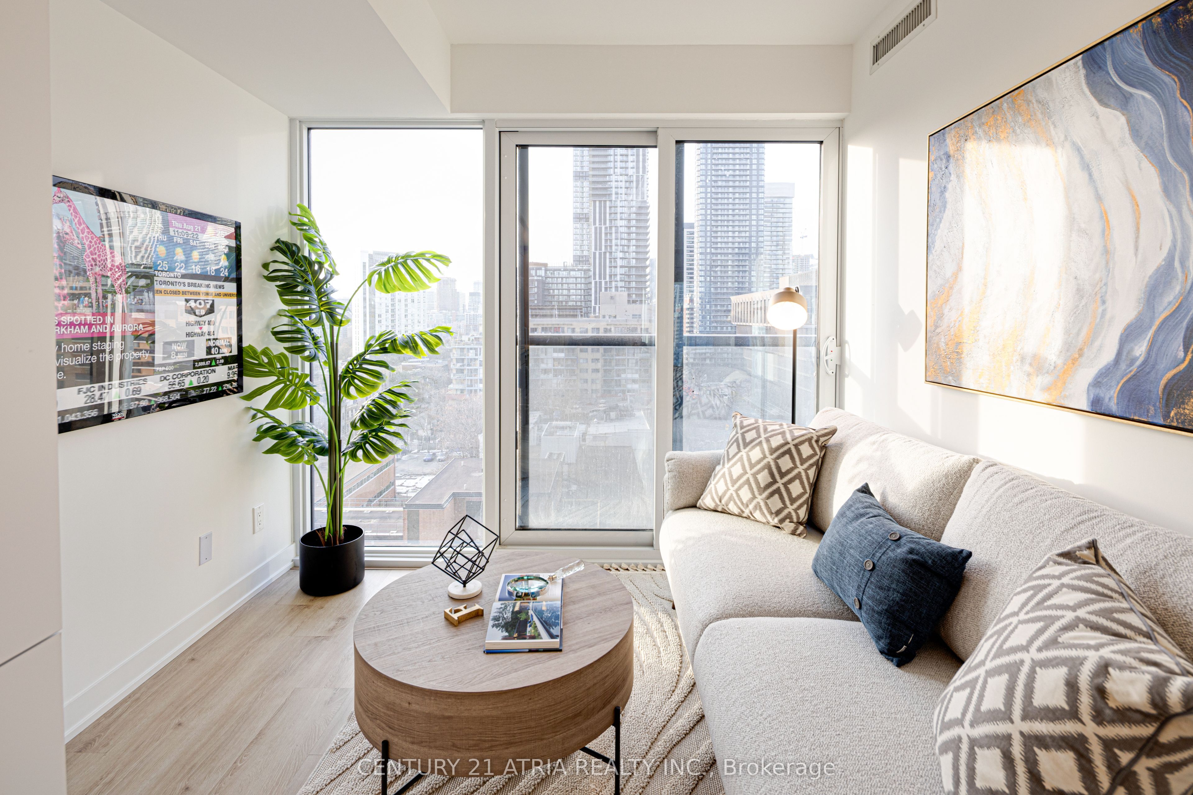 319 Jarvis Street, #916