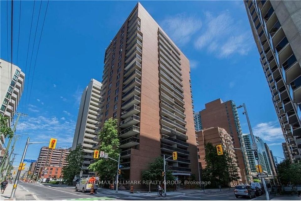 475 Laurier