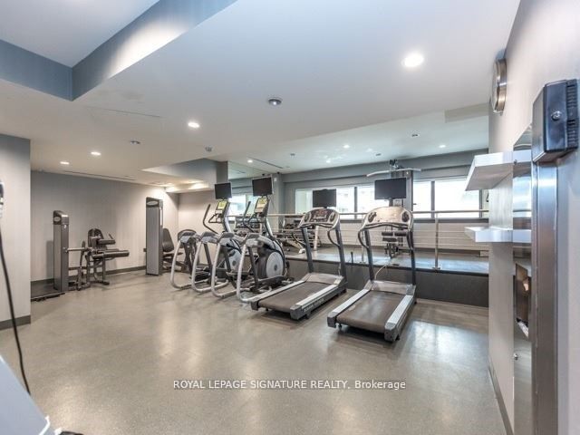 17 Kenaston Gardens, #402