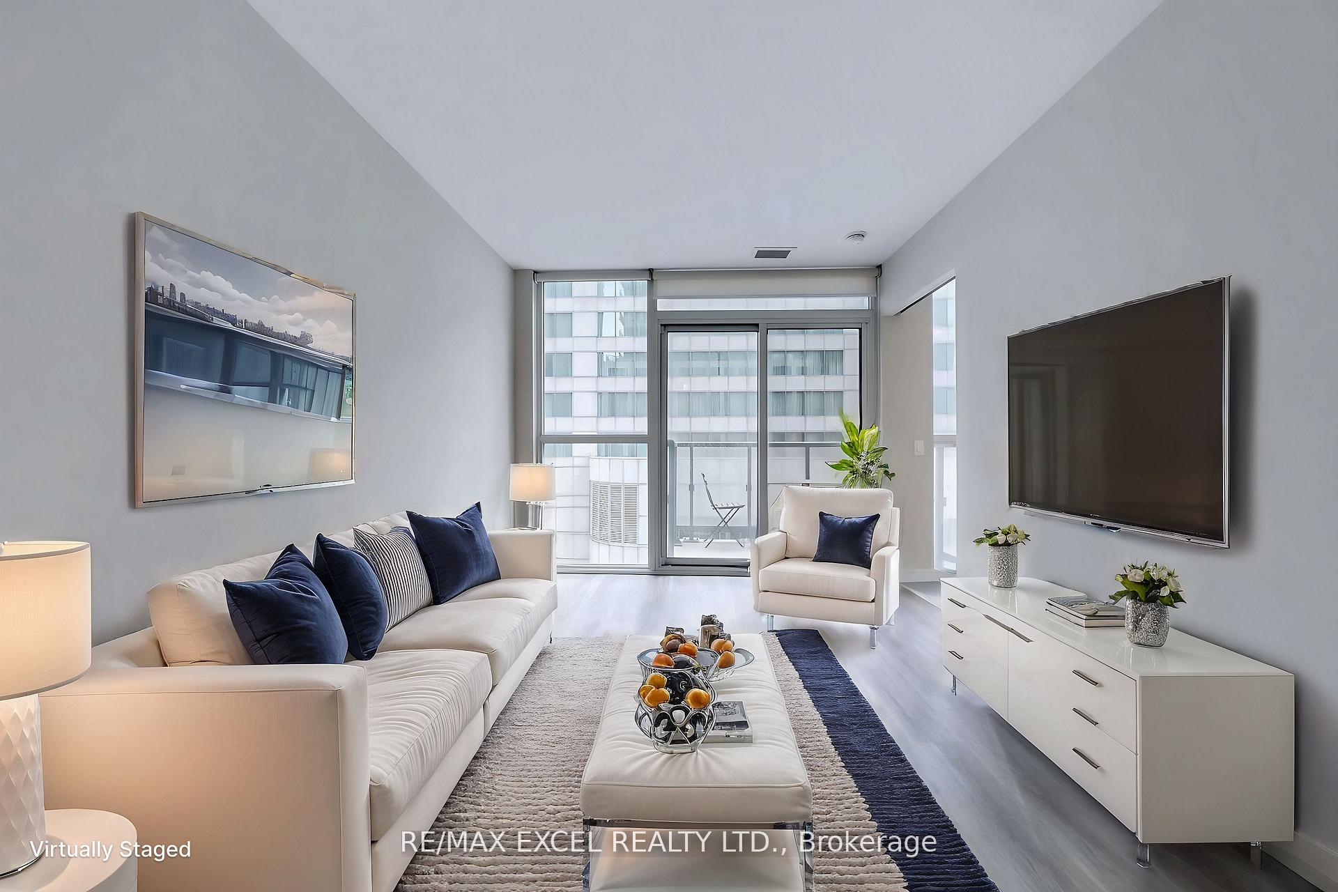 2 Bedrooms Condo at 87 Peter, Toronto For sale
