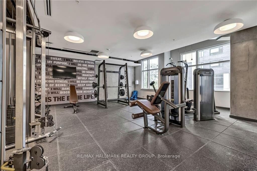 #1208 - 105 Champagne Avenue, DowsLakeCivicHospitalandArea, ON K1S 5E5