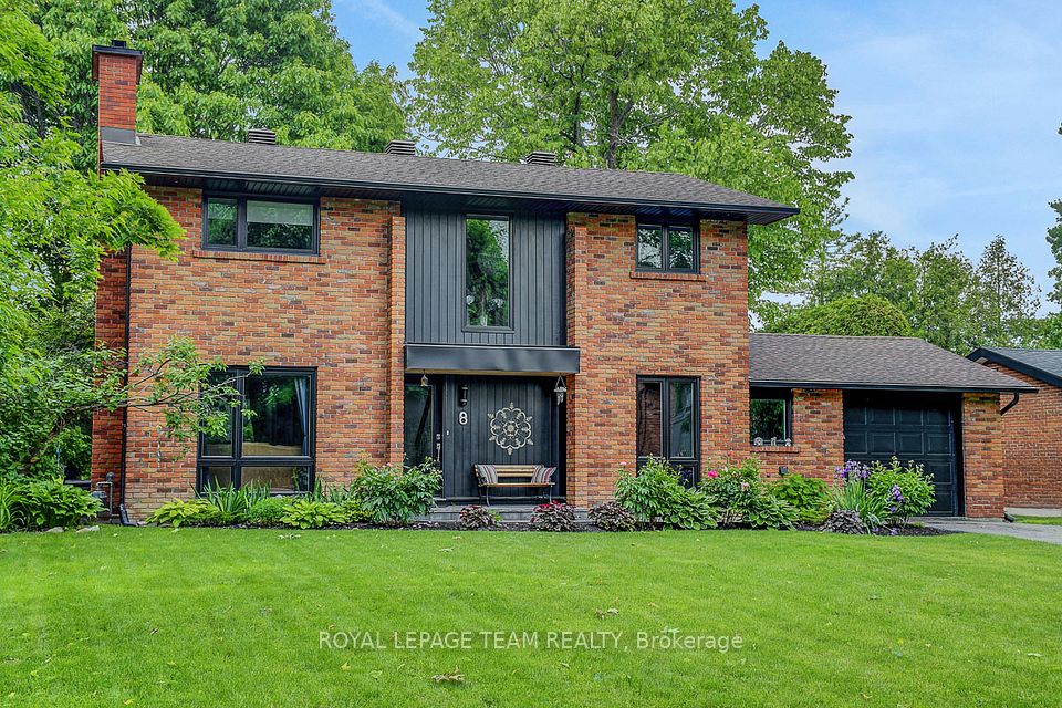 8 Kingsford Crescent
