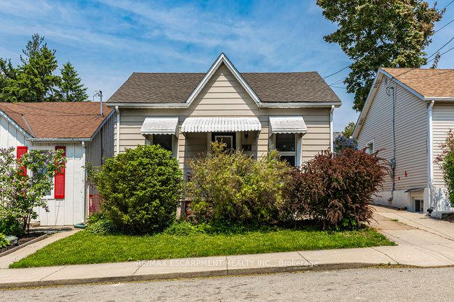 12 Lochearne Street, Hamilton, ON L8R 1V8