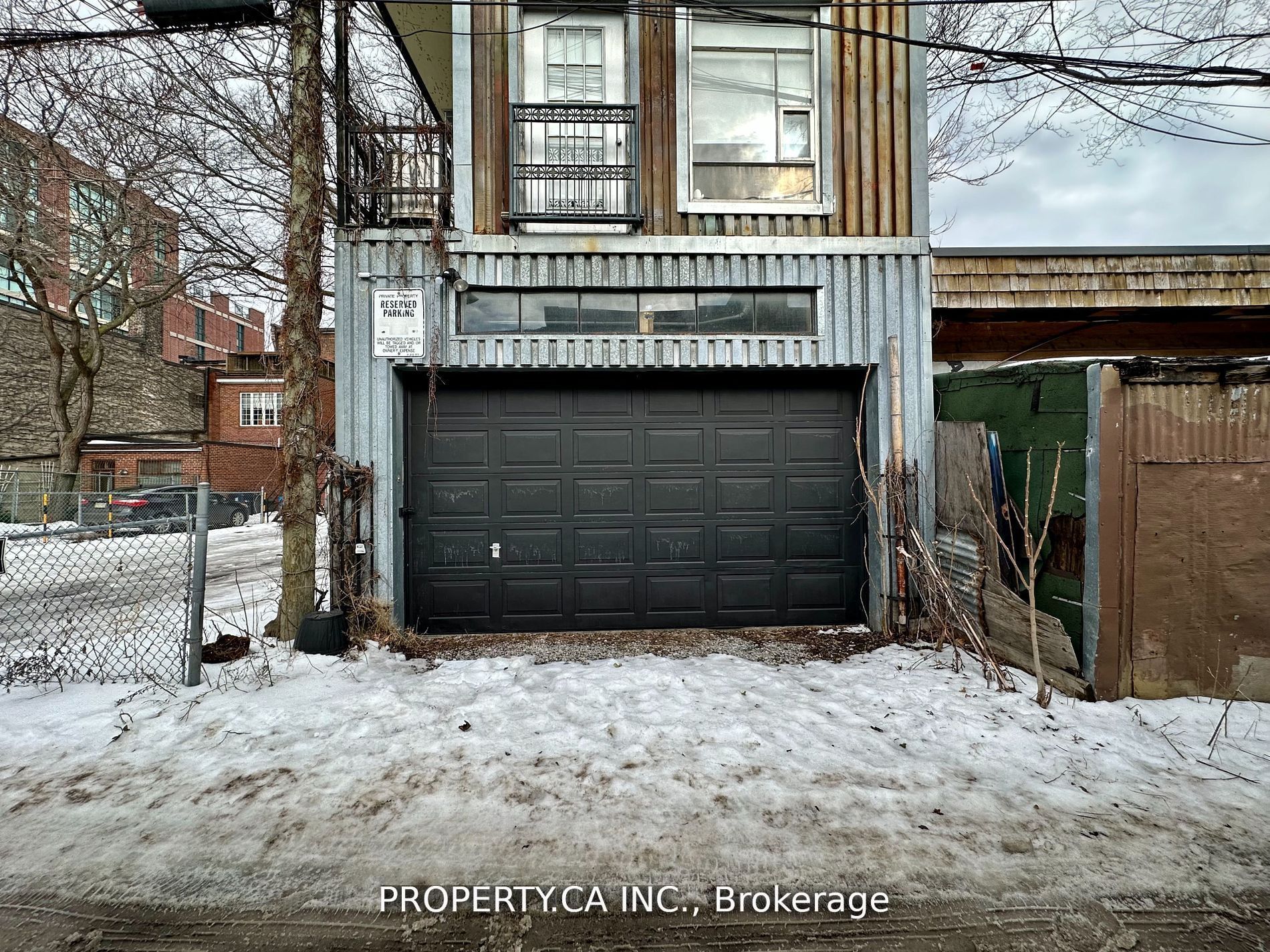 883 Queen Street W, #B1