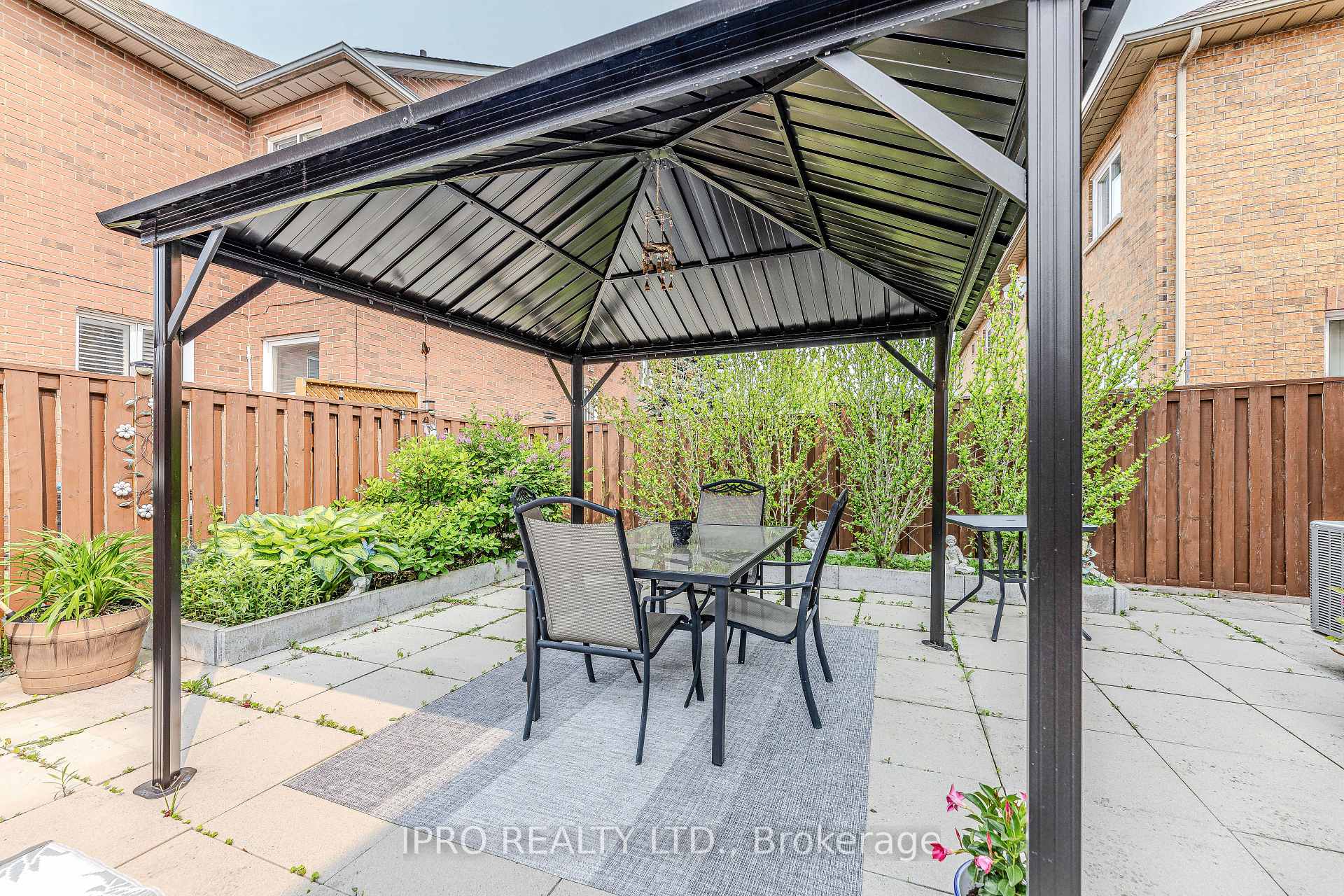 3 Bedrooms Condo at 78 Tania, Vaughan For sale