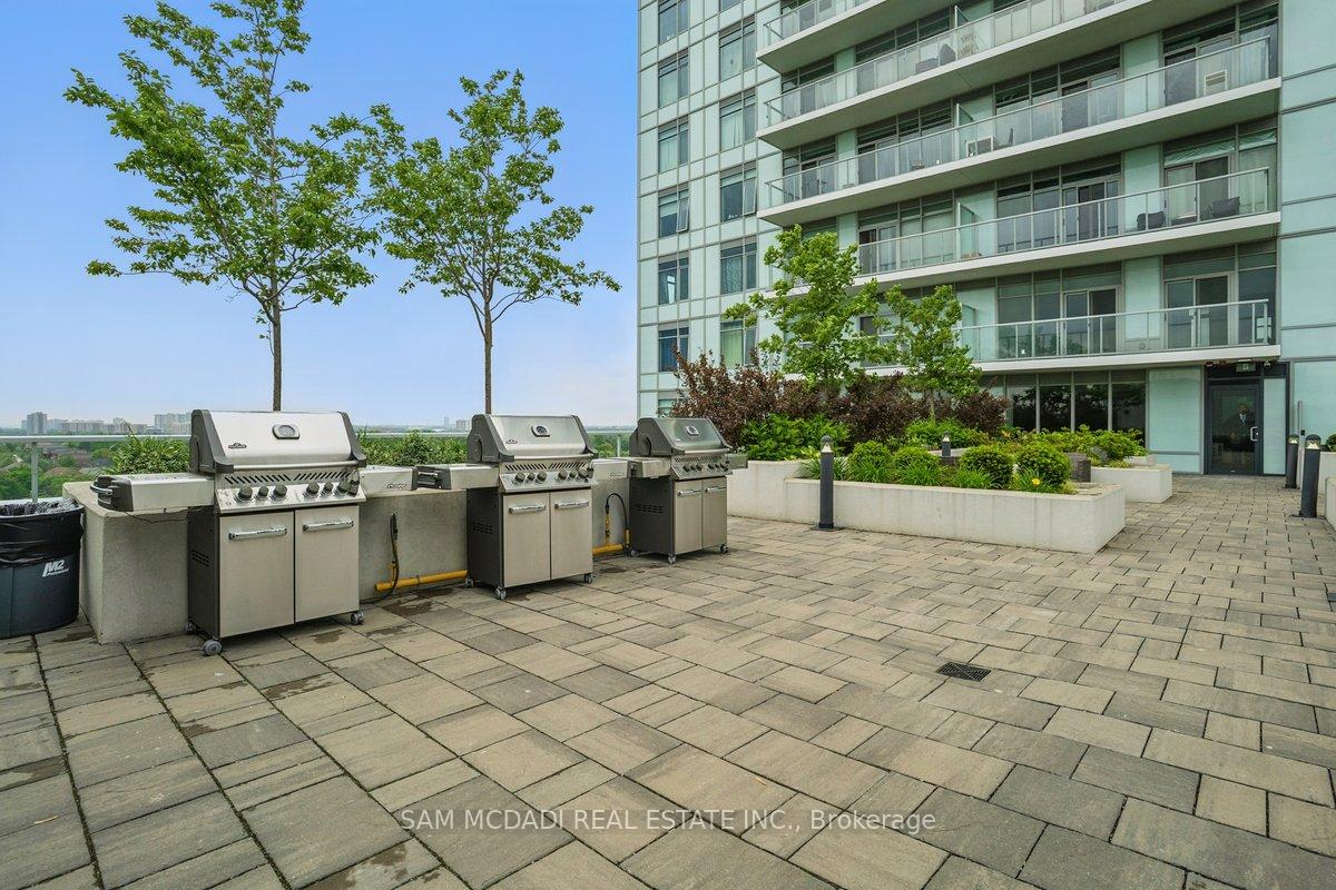 2 Bedrooms Condo at 3220 Sheppard, Toronto For sale