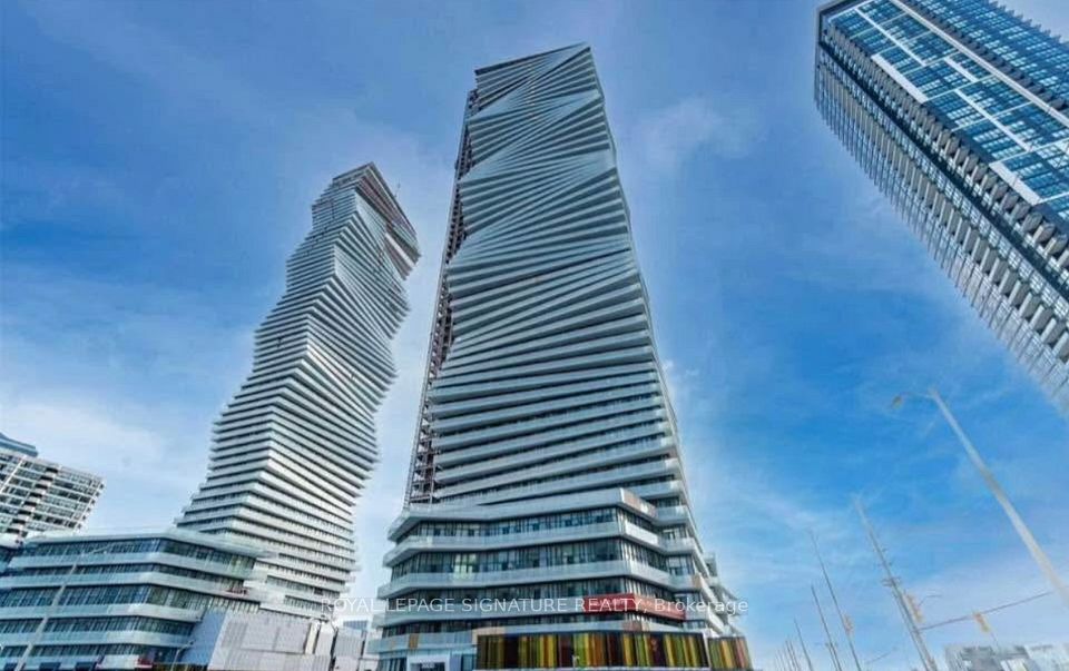 3900 Confederation