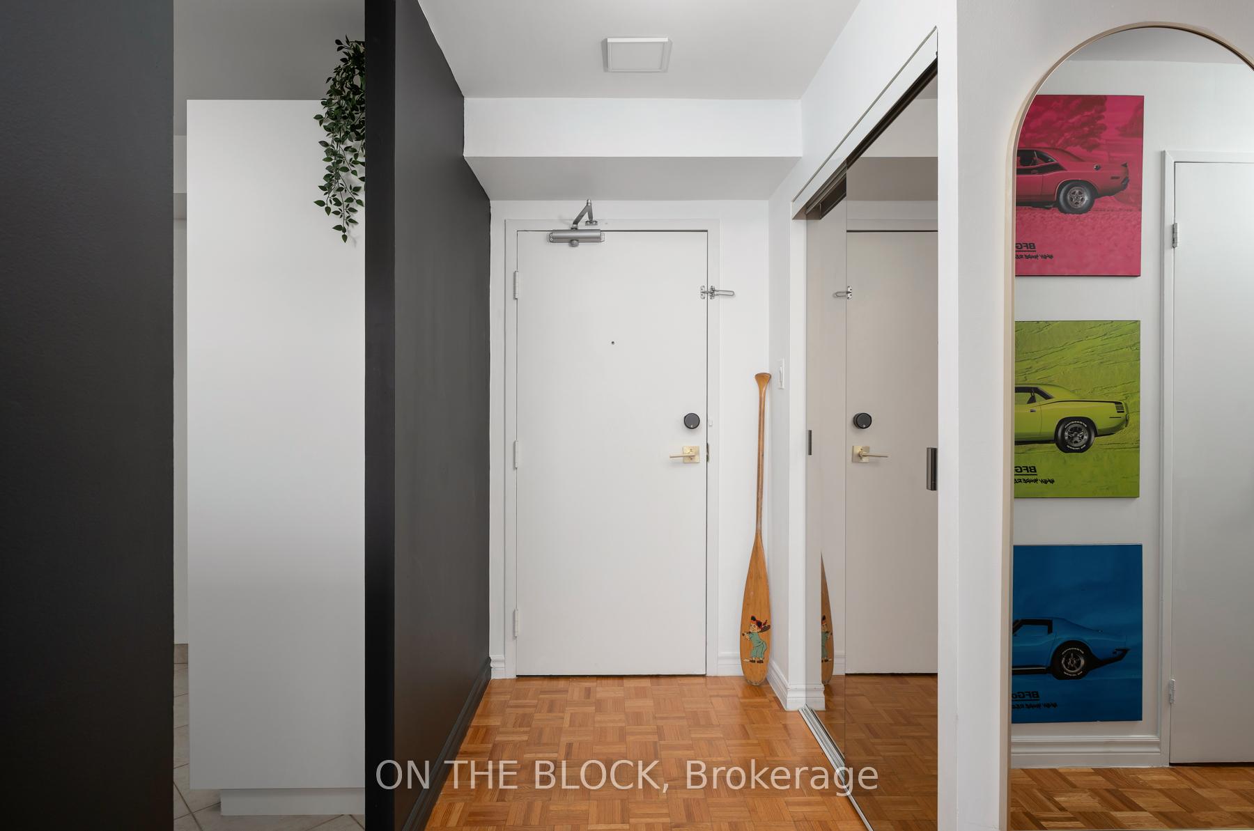 2 Bedrooms Condo at 3845 Lake Shore, Toronto For sale