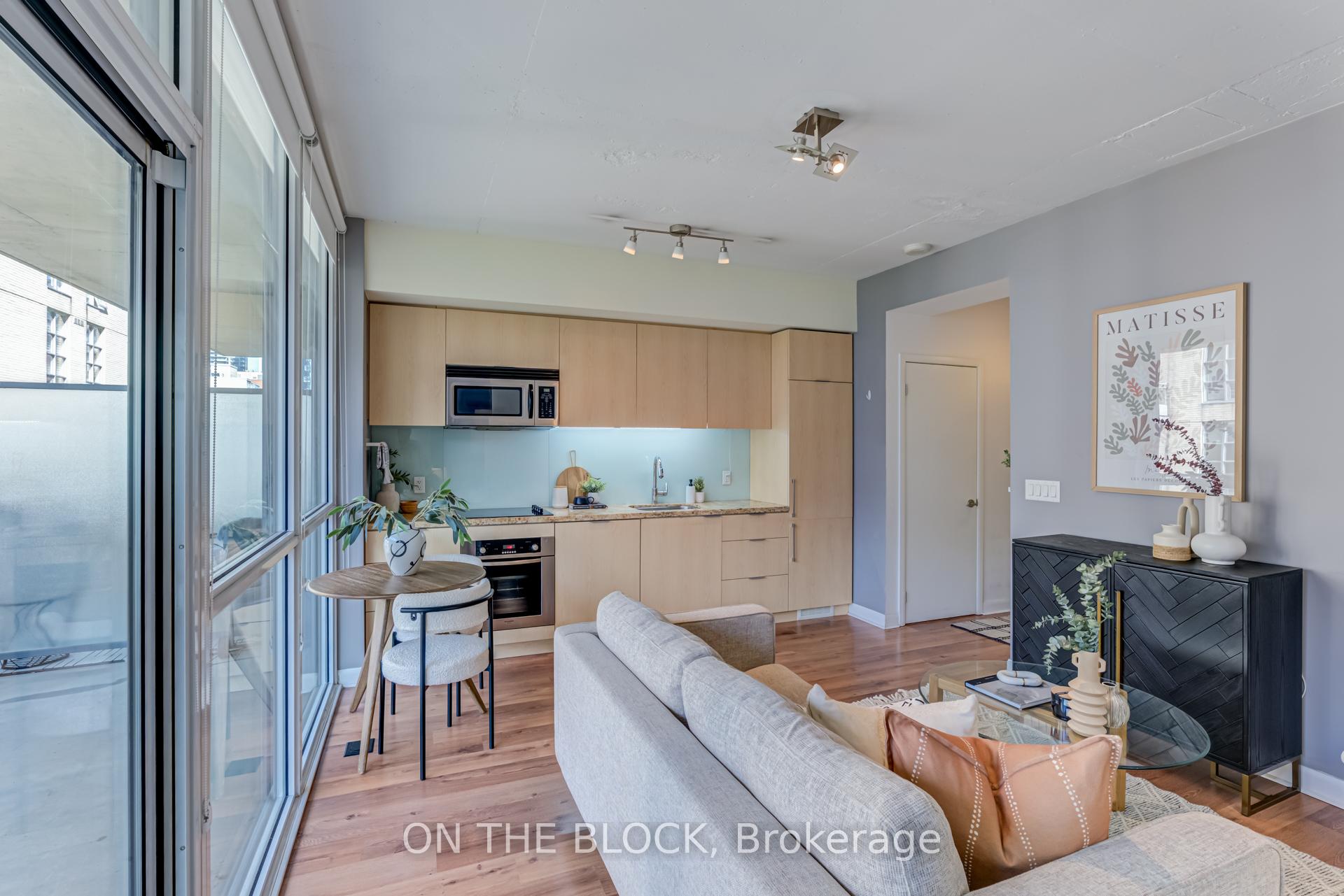 1 Bedroom Condo at 478 King,  Toronto For sale