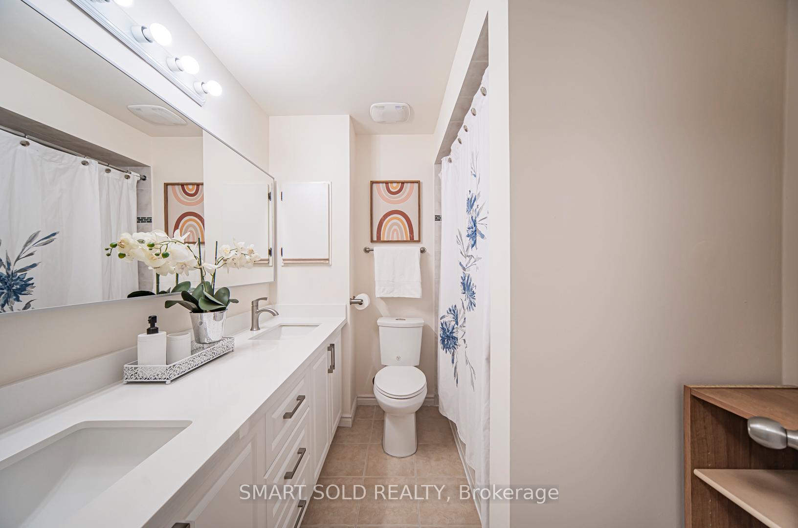 4 Bedrooms Condo at 3500 Brimley, Toronto For sale