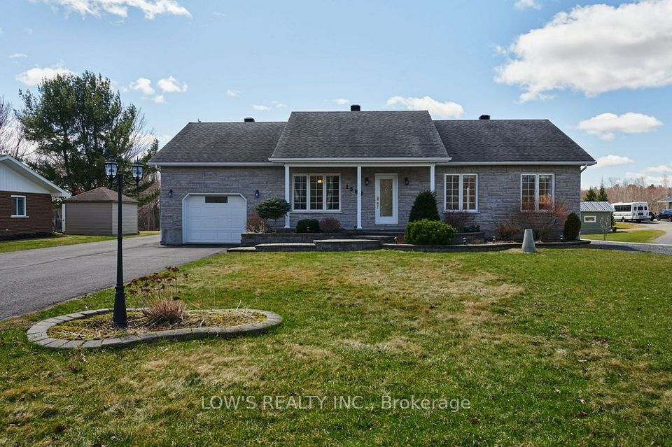 1582 Sandy Hill Road, Champlain, ON K6A 2R2