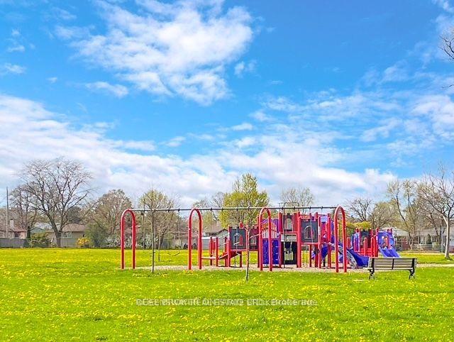 3 Bedrooms Condo at 716 The West Mall, Toronto For sale