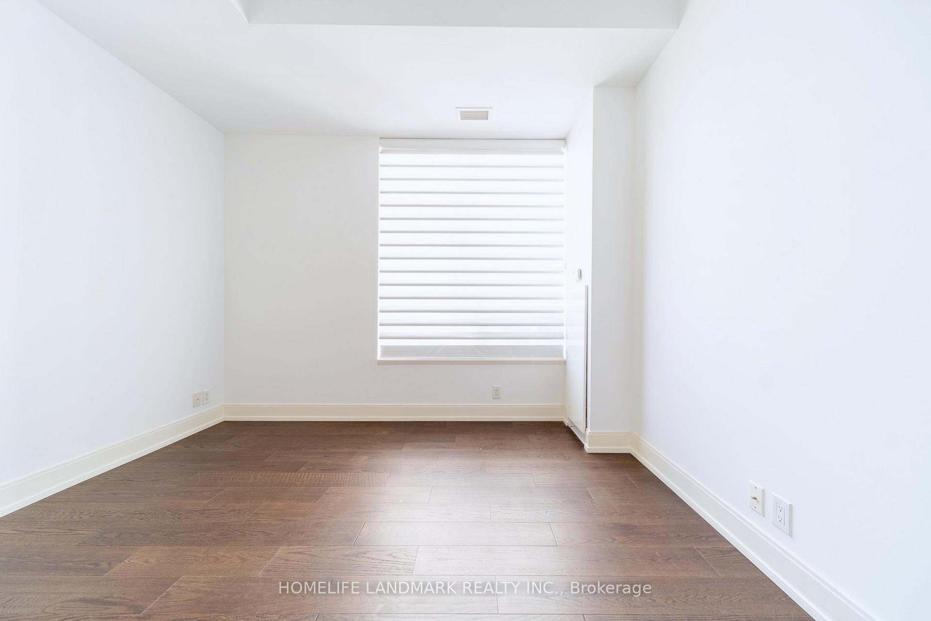 2 Bedrooms Condo at 21 Balmuto,  Toronto For sale