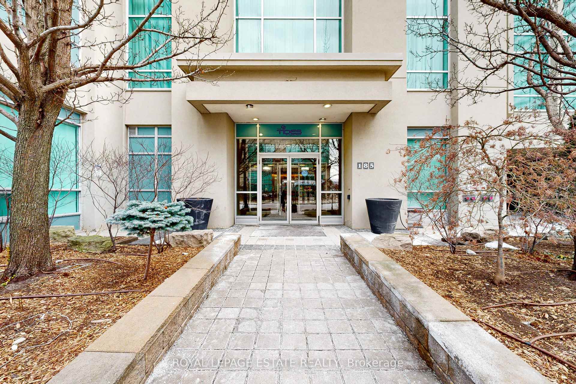 2 Bedrooms Condo at 185 Legion,  Toronto For sale