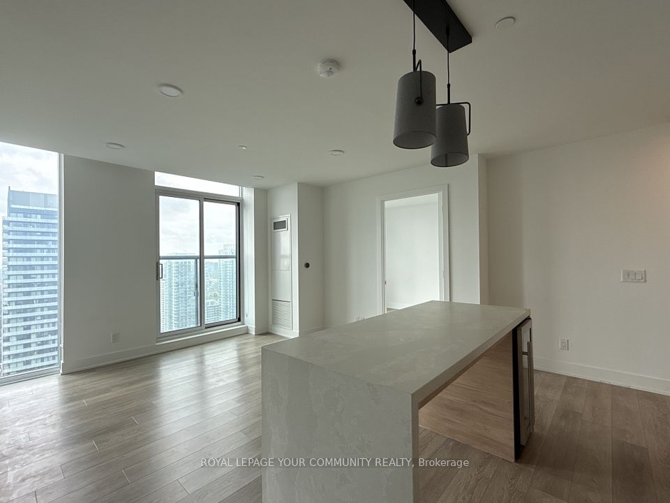 200 Redpath Avenue