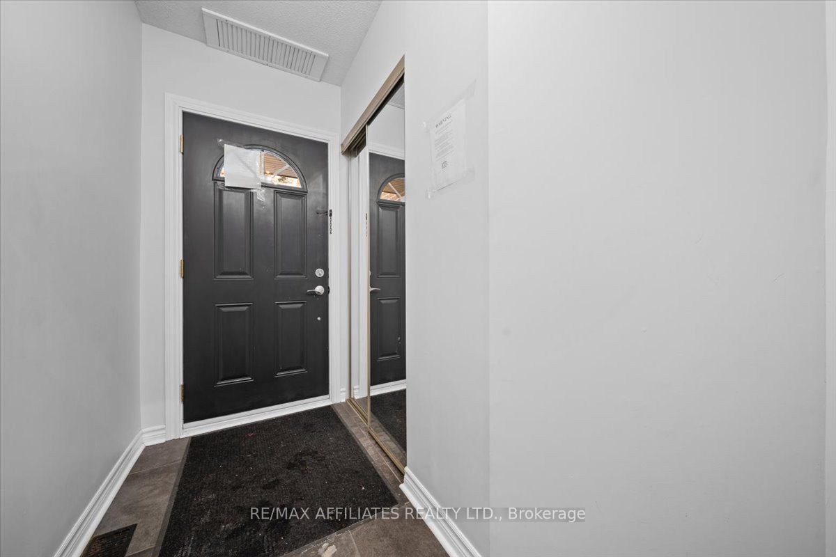 #32 - 39 Putman Avenue, NewEdinburghLindenlea, ON K1M 1Z1