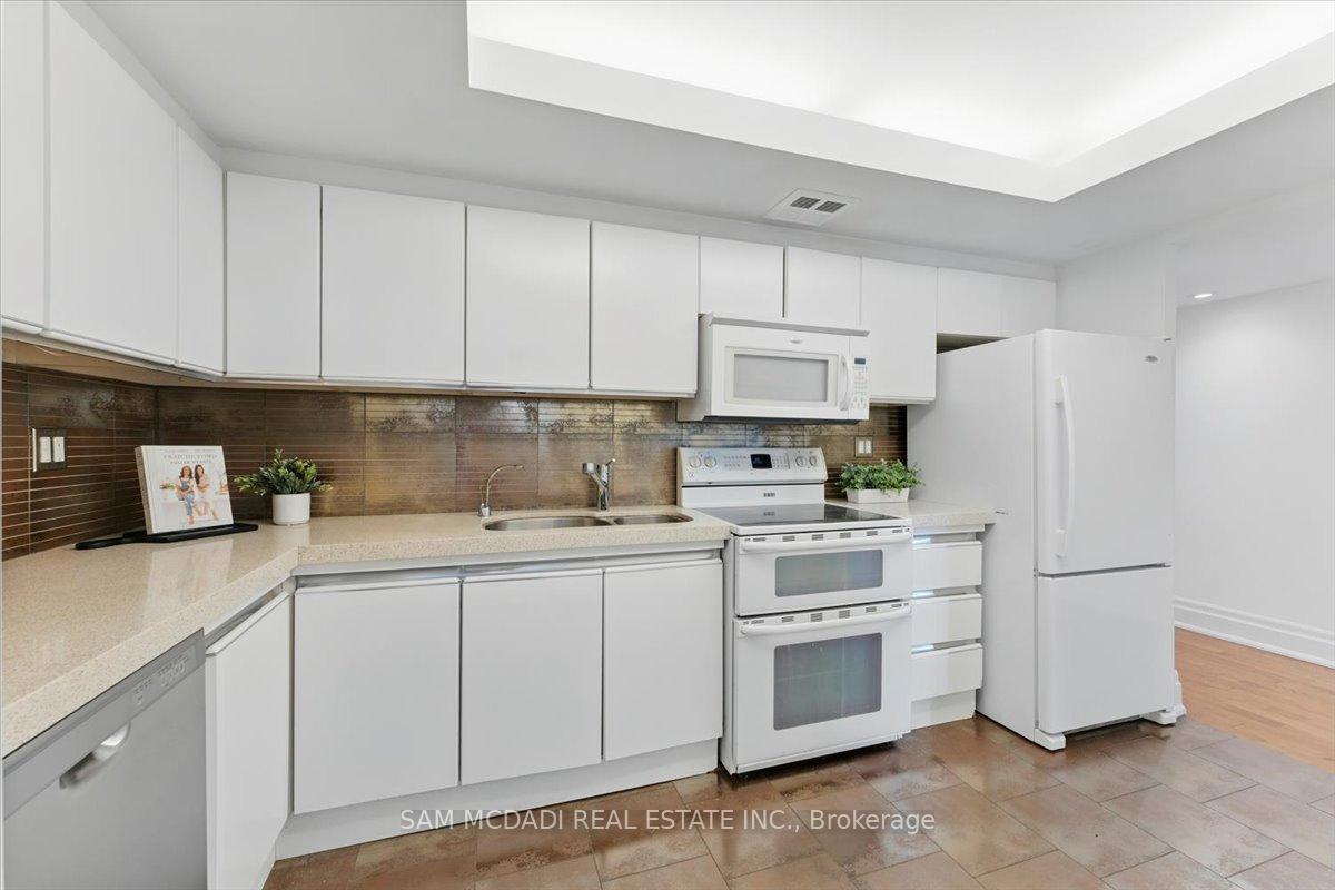 1 Bedroom Condo at 2045 Lake Shore, Toronto For sale