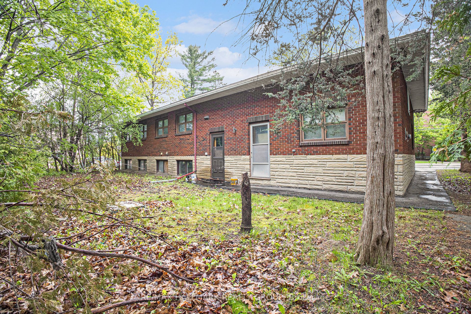 1128 Cummings Avenue