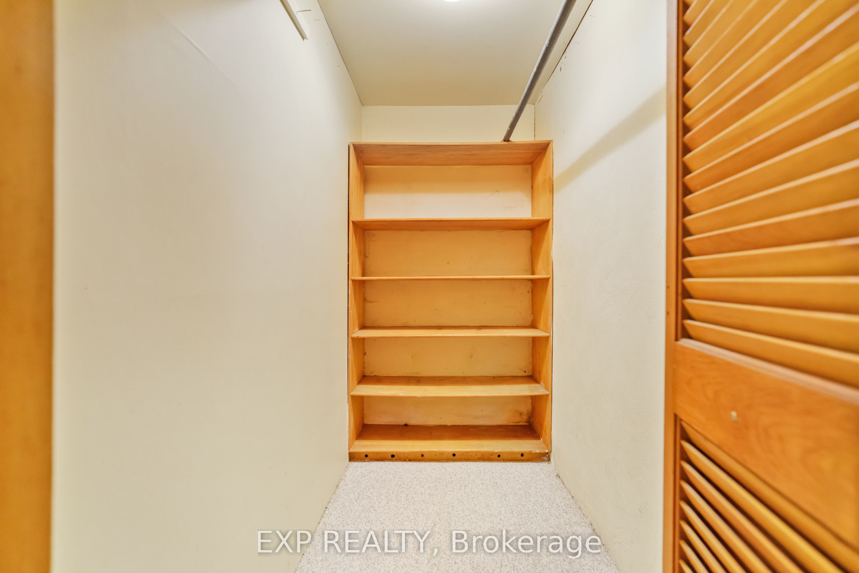 18 Brookdale Avenue