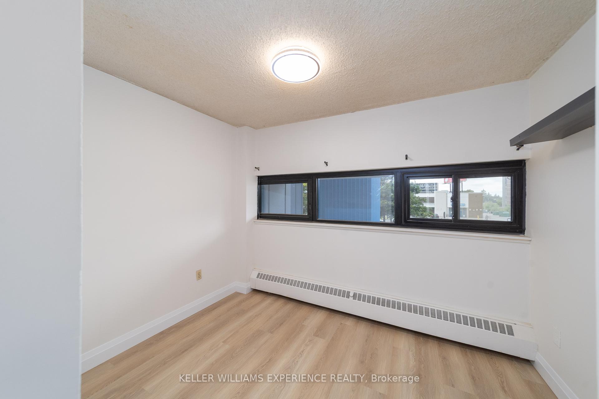 4 Bedrooms Condo at 4661 Jane, Toronto For sale