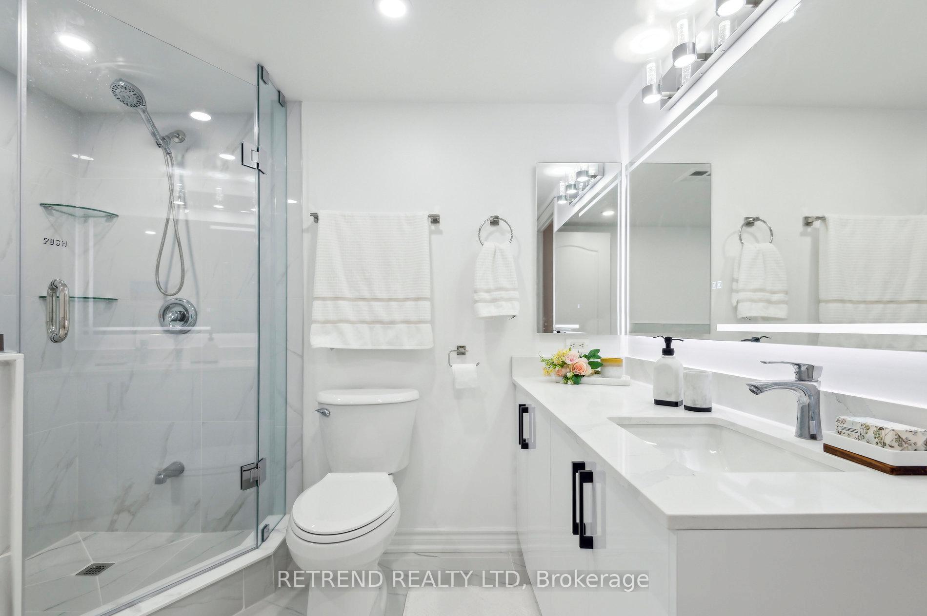 4 Bedrooms Condo at 880 Grandview,  Toronto For sale
