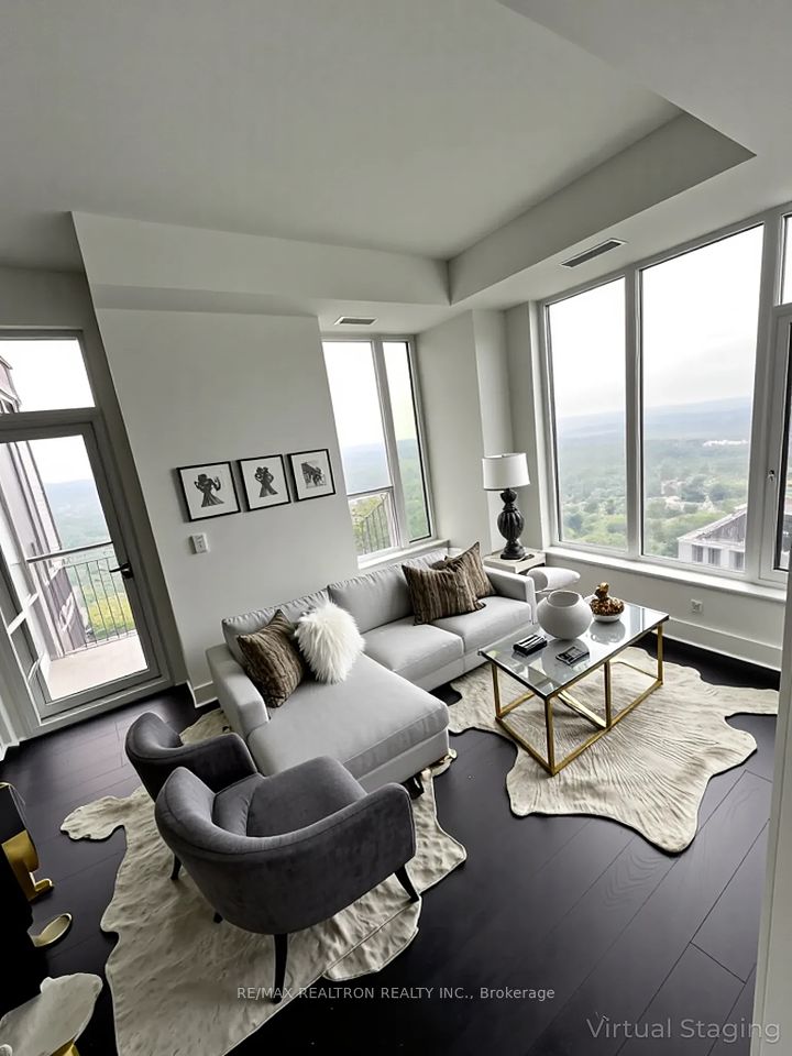 11 Yorkville