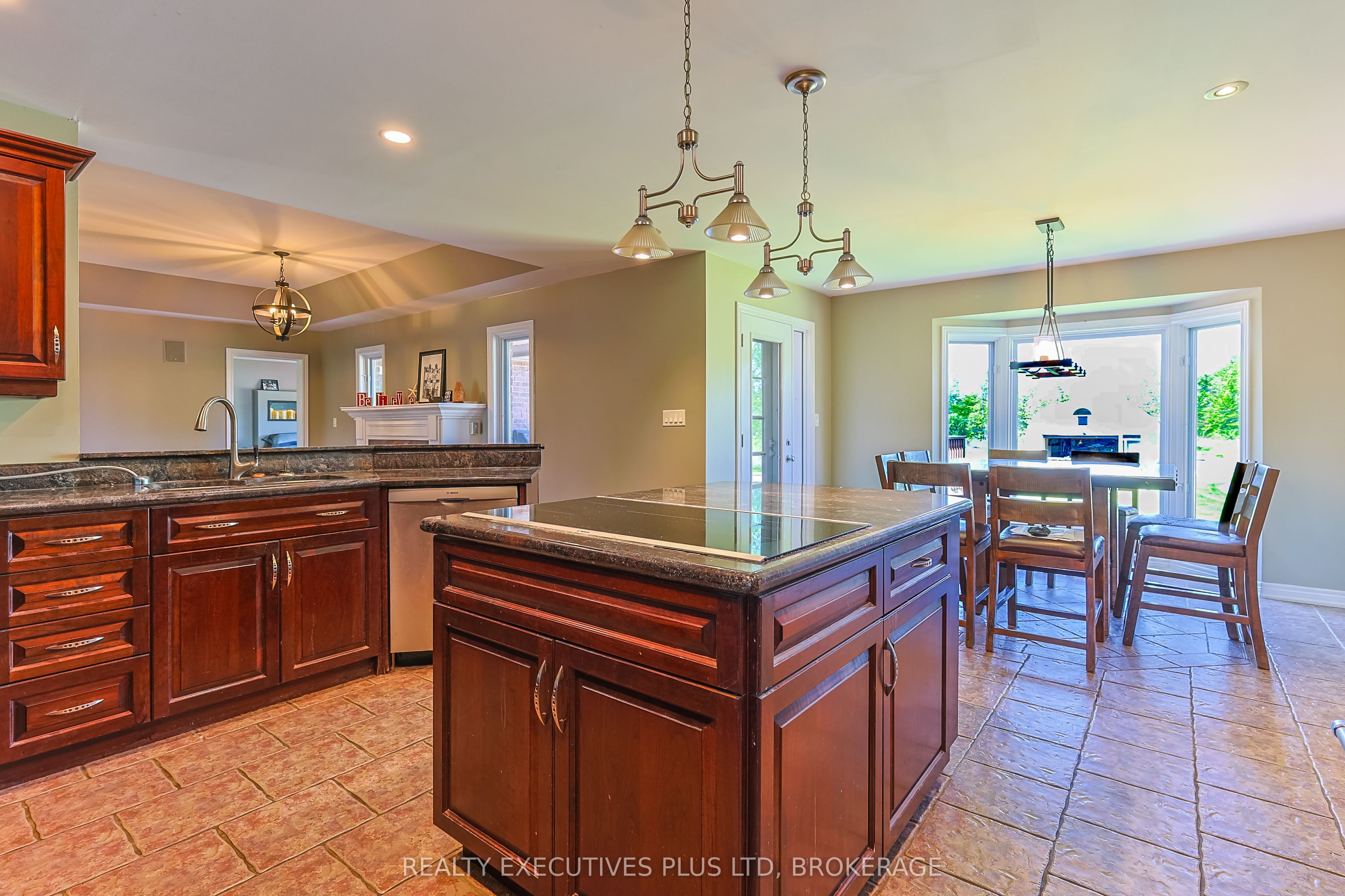 4531 Weaver Road