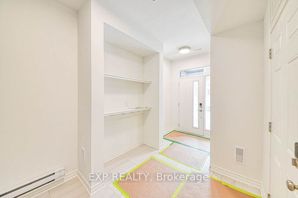 5138 Vetere Street, Mississauga, ON L5M 2S8