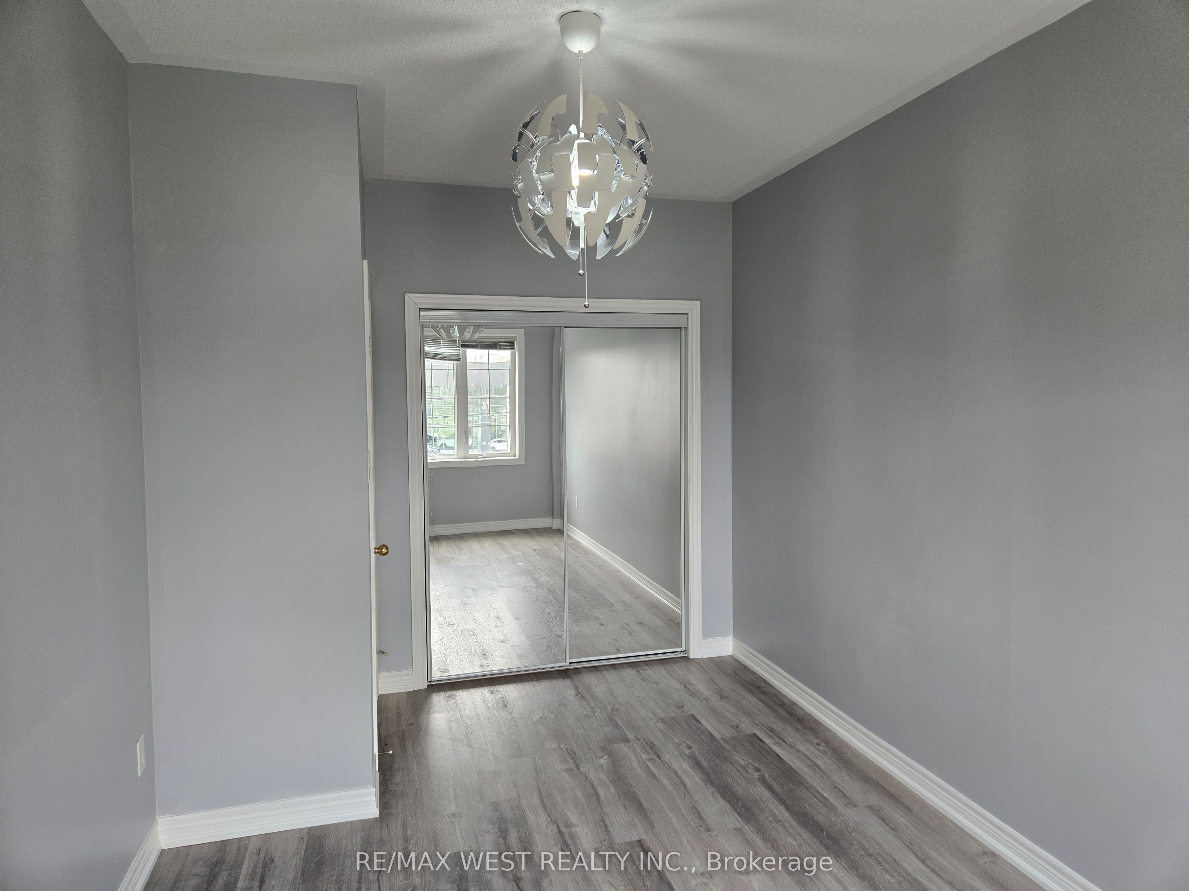 9441 Jane Street, #211