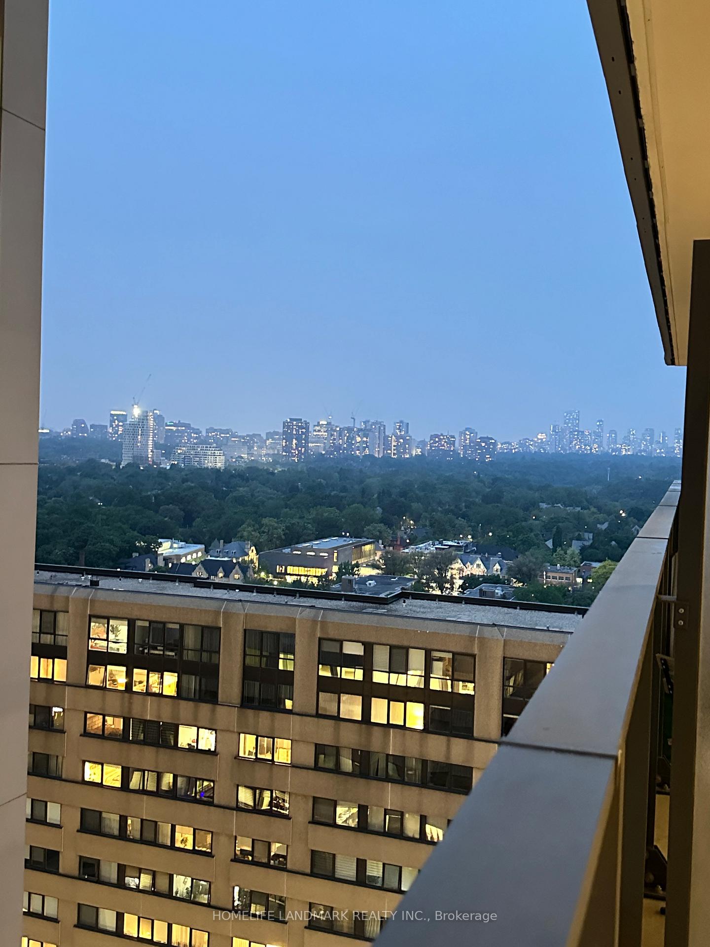 1 Bedroom Condo at 395 Bloor, Toronto For sale