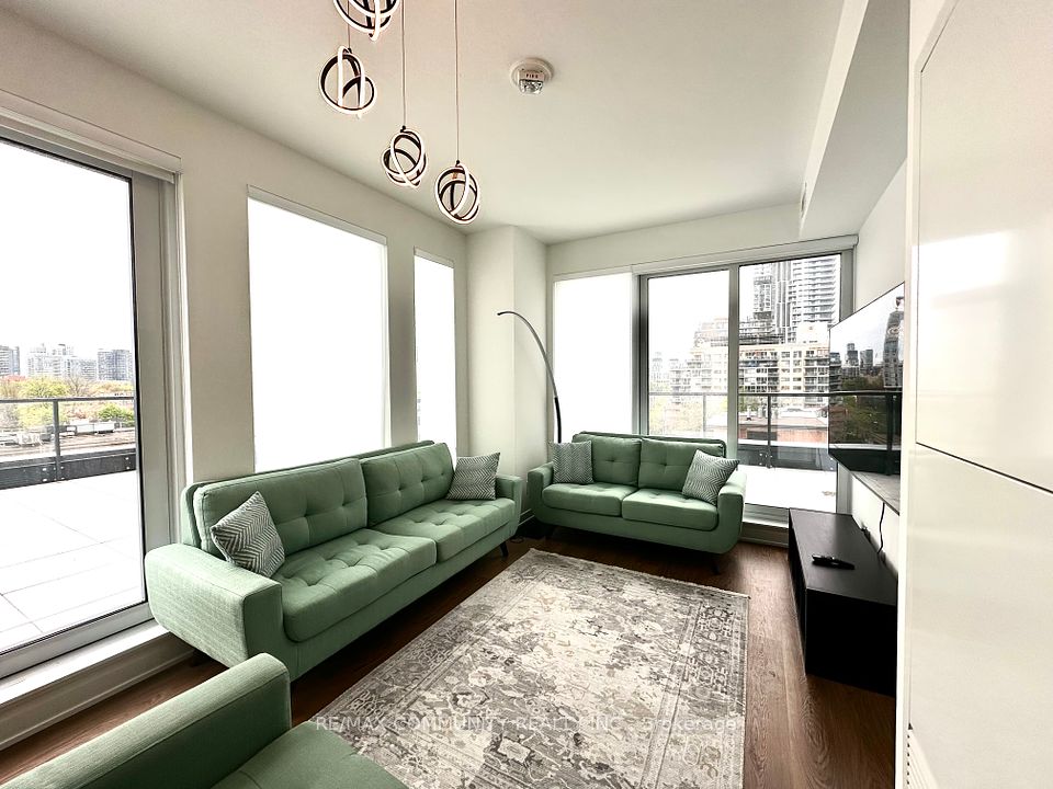 319 Jarvis