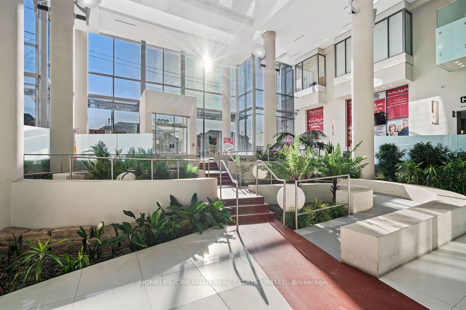 Atrium & Professional Offices
