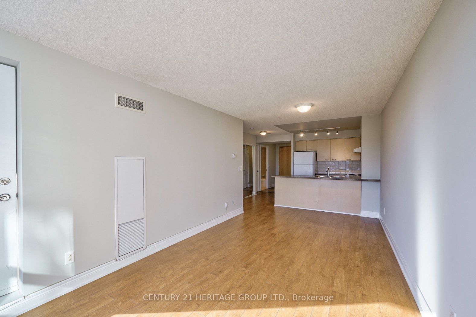 62 Suncrest Boulevard, #703